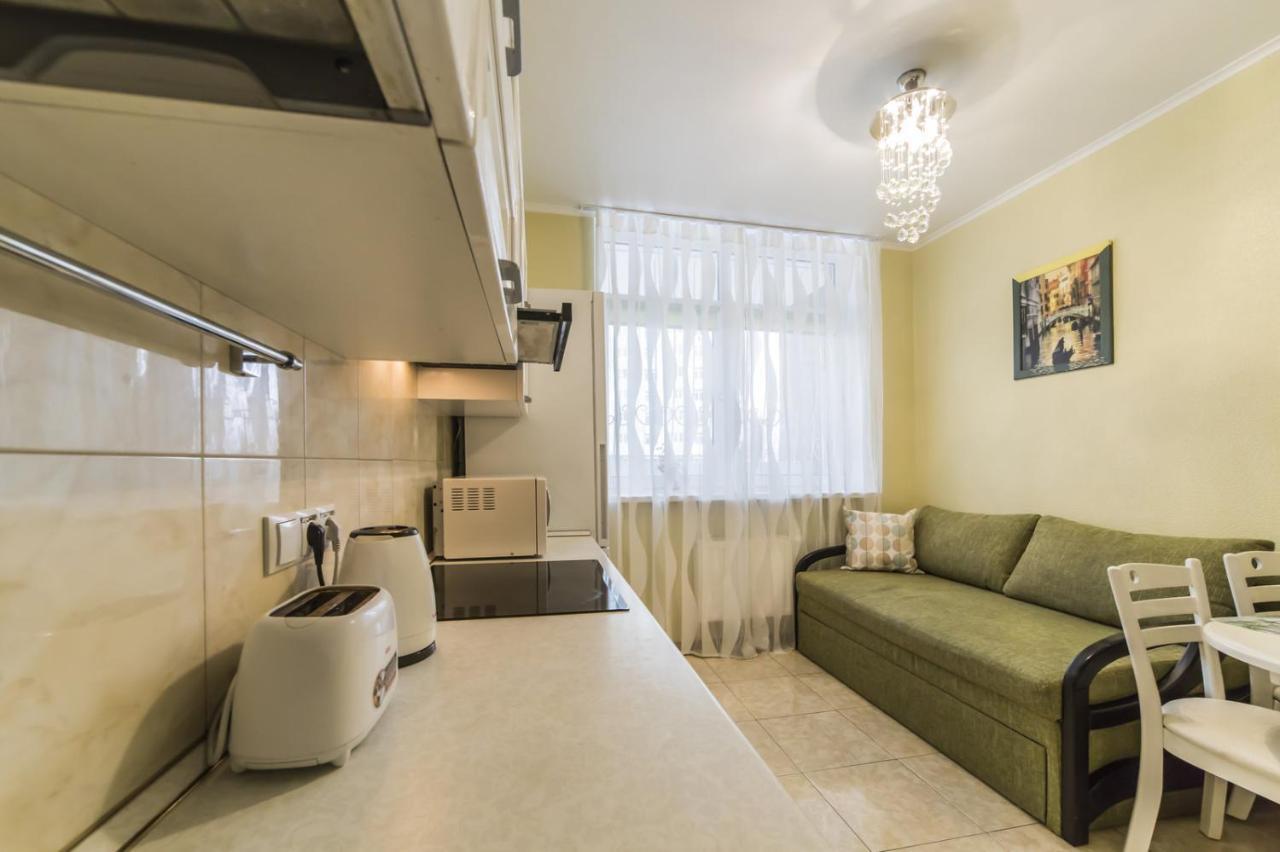 1 Поверх Ж К Паркові Озера Метро Дарниця Apartamento Kiev Exterior foto