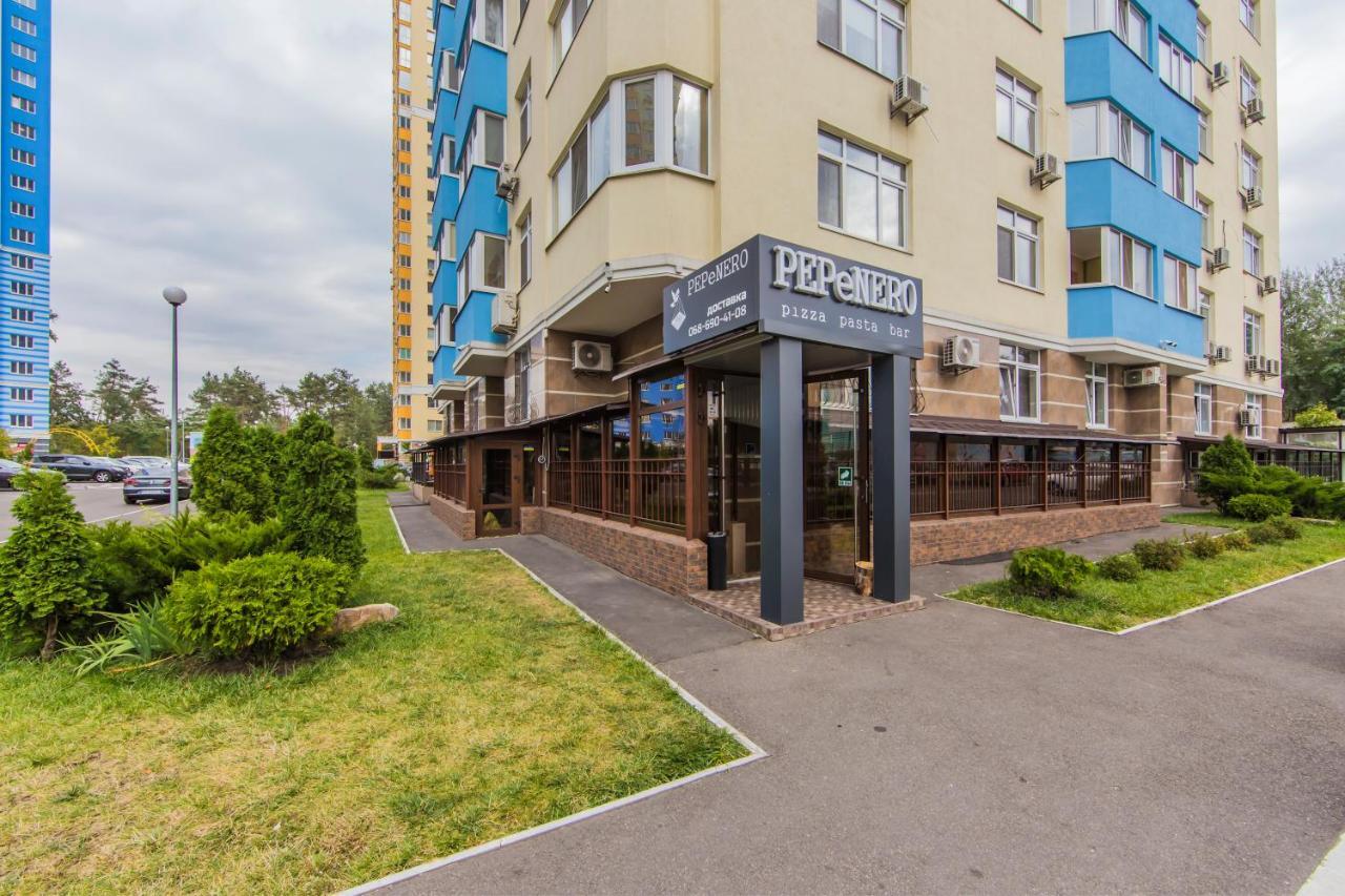 1 Поверх Ж К Паркові Озера Метро Дарниця Apartamento Kiev Exterior foto